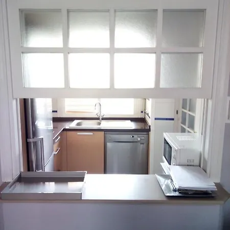 Cozy & Free Parking Apartment