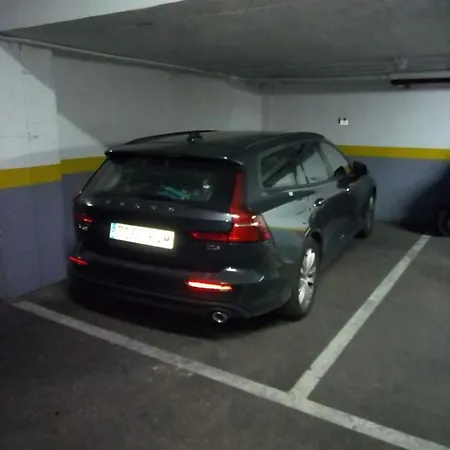 Cozy & Free Parking Seville